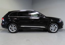 2025 Audi Q7 - Image 6