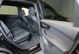 2025 Audi Q7 - Image 24