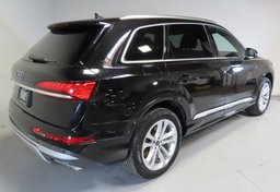 2025 Audi Q7 - Image 8