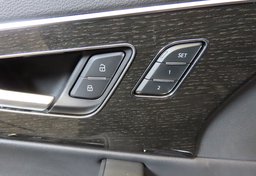 2025 Audi Q7 - Image 52