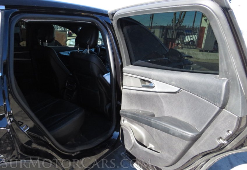 2020 Lincoln Nautilus - Image 24