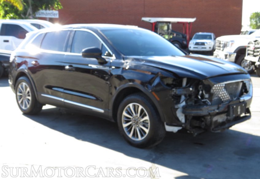 2020 Lincoln Nautilus - Image 4