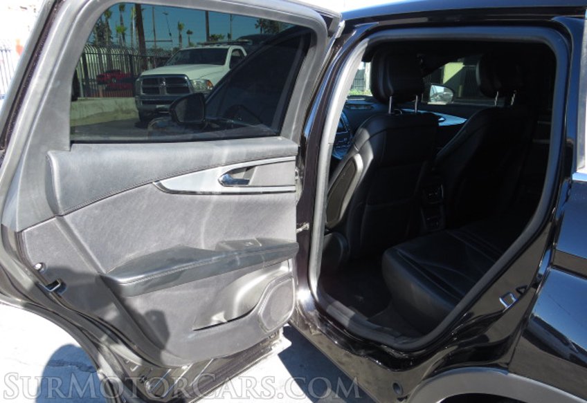 2020 Lincoln Nautilus - Image 23