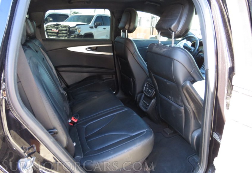 2020 Lincoln Nautilus - Image 32