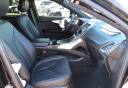 2020 Lincoln Nautilus - Image 26