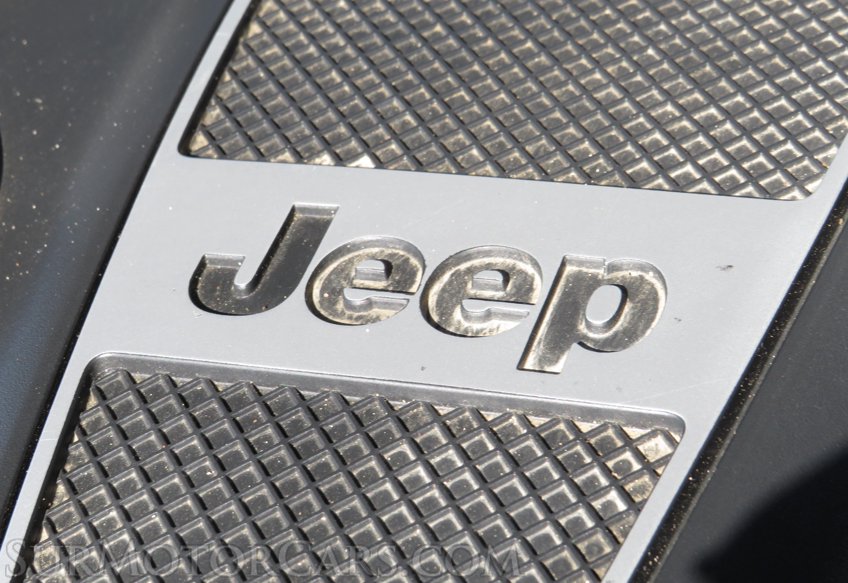 2018 Jeep Grand Cherokee - Image 23