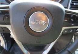 2018 Jeep Grand Cherokee - Image 40