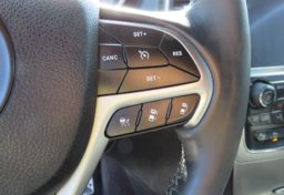 2018 Jeep Grand Cherokee - Image 36