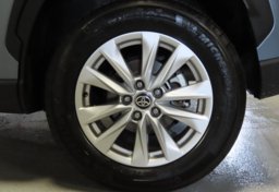 2022 Toyota Corolla Cross - Image 20