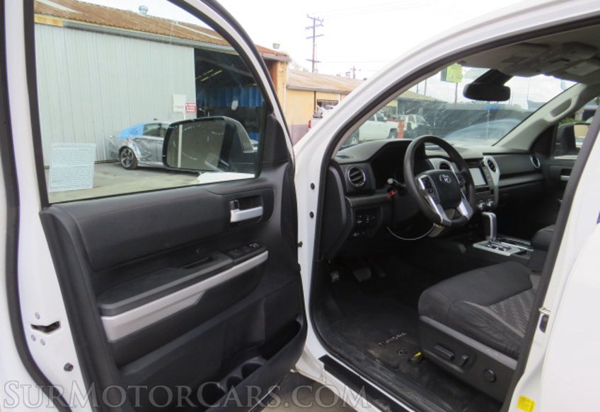2019 Toyota Tundra - Image 20