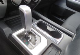 2019 Toyota Tundra - Image 44