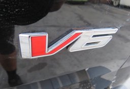 2022 Chevrolet Colorado - Image 17