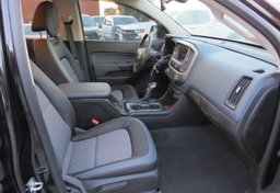 2022 Chevrolet Colorado - Image 25