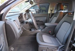 2022 Chevrolet Colorado - Image 24