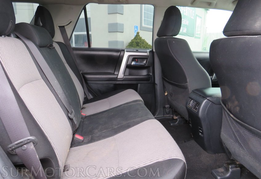 2017 Toyota 4Runner - Image 29