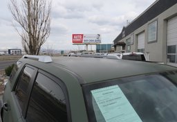 2017 Toyota 4Runner - Image 14