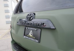 2017 Toyota 4Runner - Image 20