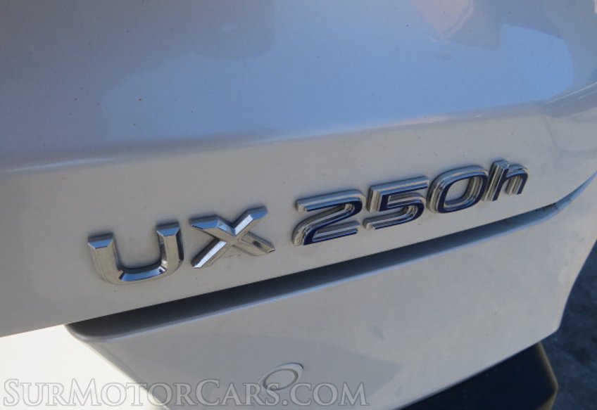 2022 Lexus UX - Image 20