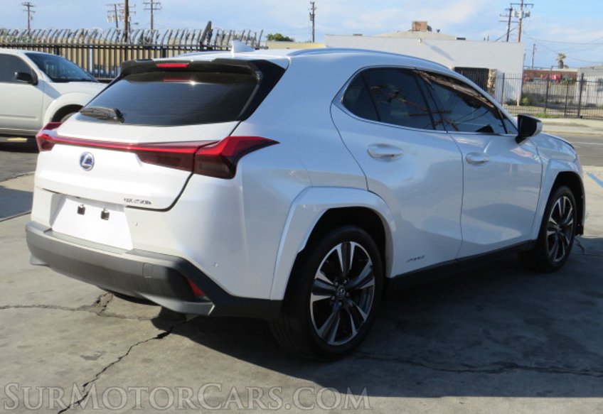 2022 Lexus UX - Image 6