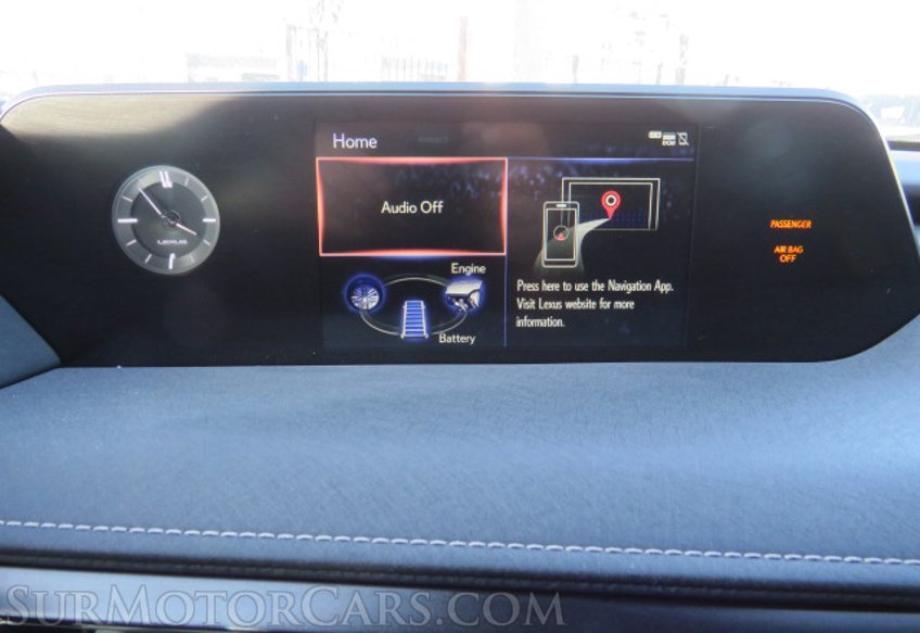 2022 Lexus UX - Image 38