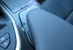 2022 Lexus UX - Image 41