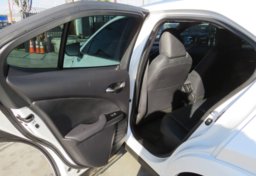 2022 Lexus UX - Image 33