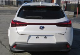 2022 Lexus UX - Image 12