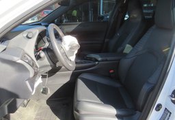 2022 Lexus UX - Image 23