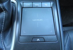 2022 Lexus UX - Image 36