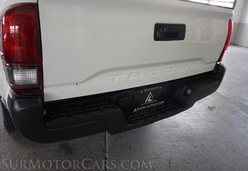 2022 Toyota Tacoma - Image 17