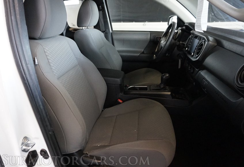 2022 Toyota Tacoma - Image 29