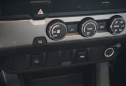 2022 Toyota Tacoma - Image 41