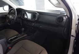 2022 Toyota Tacoma - Image 31