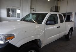 2022 Toyota Tacoma - Image 15