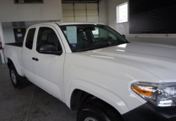 2022 Toyota Tacoma - Image 13