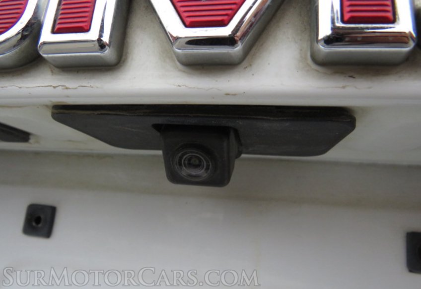 2017 GMC Yukon XL - Image 17