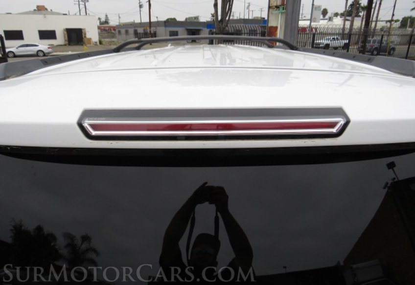 2017 GMC Yukon XL - Image 15