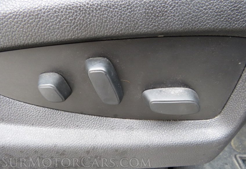 2017 GMC Yukon XL - Image 43