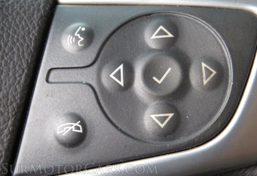 2017 GMC Yukon XL - Image 37