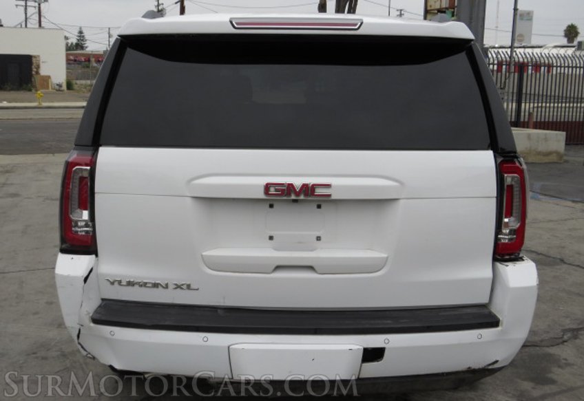 2017 GMC Yukon XL - Image 10