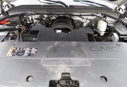 2017 GMC Yukon XL - Image 59