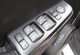 2017 GMC Yukon XL - Image 45