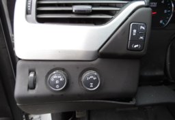 2017 GMC Yukon XL - Image 40