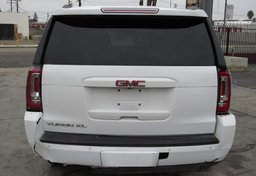 2017 GMC Yukon XL - Image 10