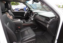 2017 GMC Yukon XL - Image 27