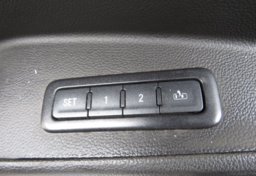 2017 GMC Yukon XL - Image 44