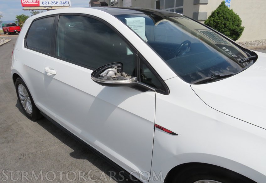 2015 Volkswagen Golf GTI - Image 13