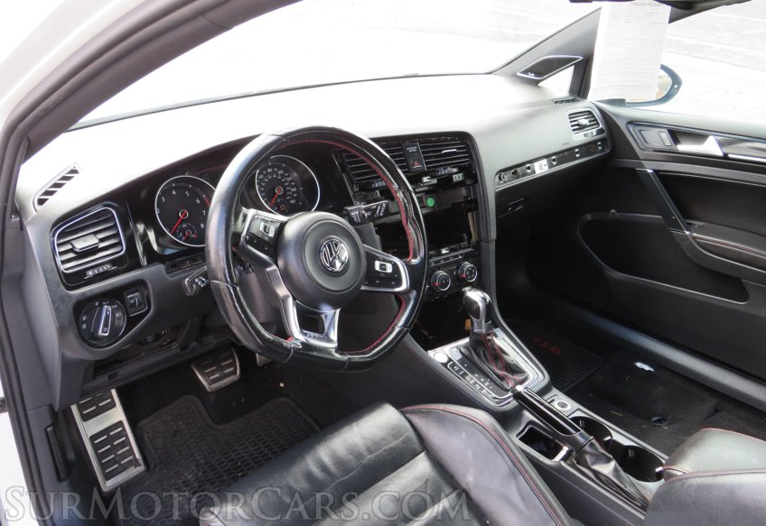 2015 Volkswagen Golf GTI - Image 24