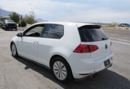 2015 Volkswagen Golf GTI - Image 5