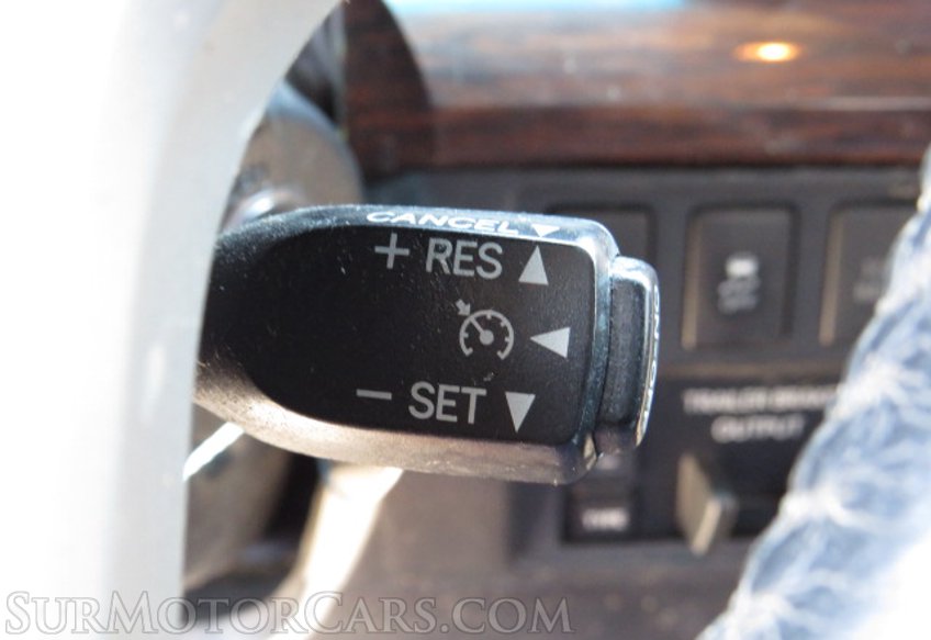 2017 Toyota Tundra 4WD - Image 40